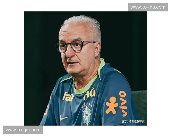 巴西边后卫人选竞争白热化 万德松与桑德罗争夺左路首发